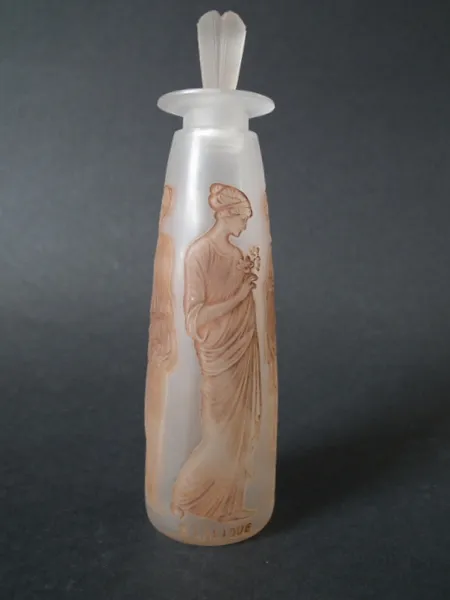Figural / perfume bottle