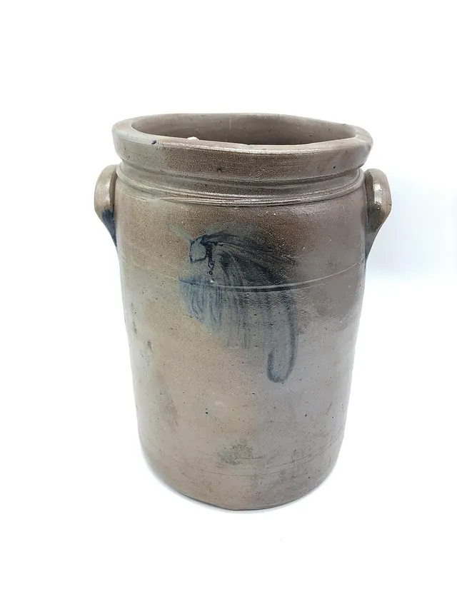 Cobalt-decorated salt-glaze crock